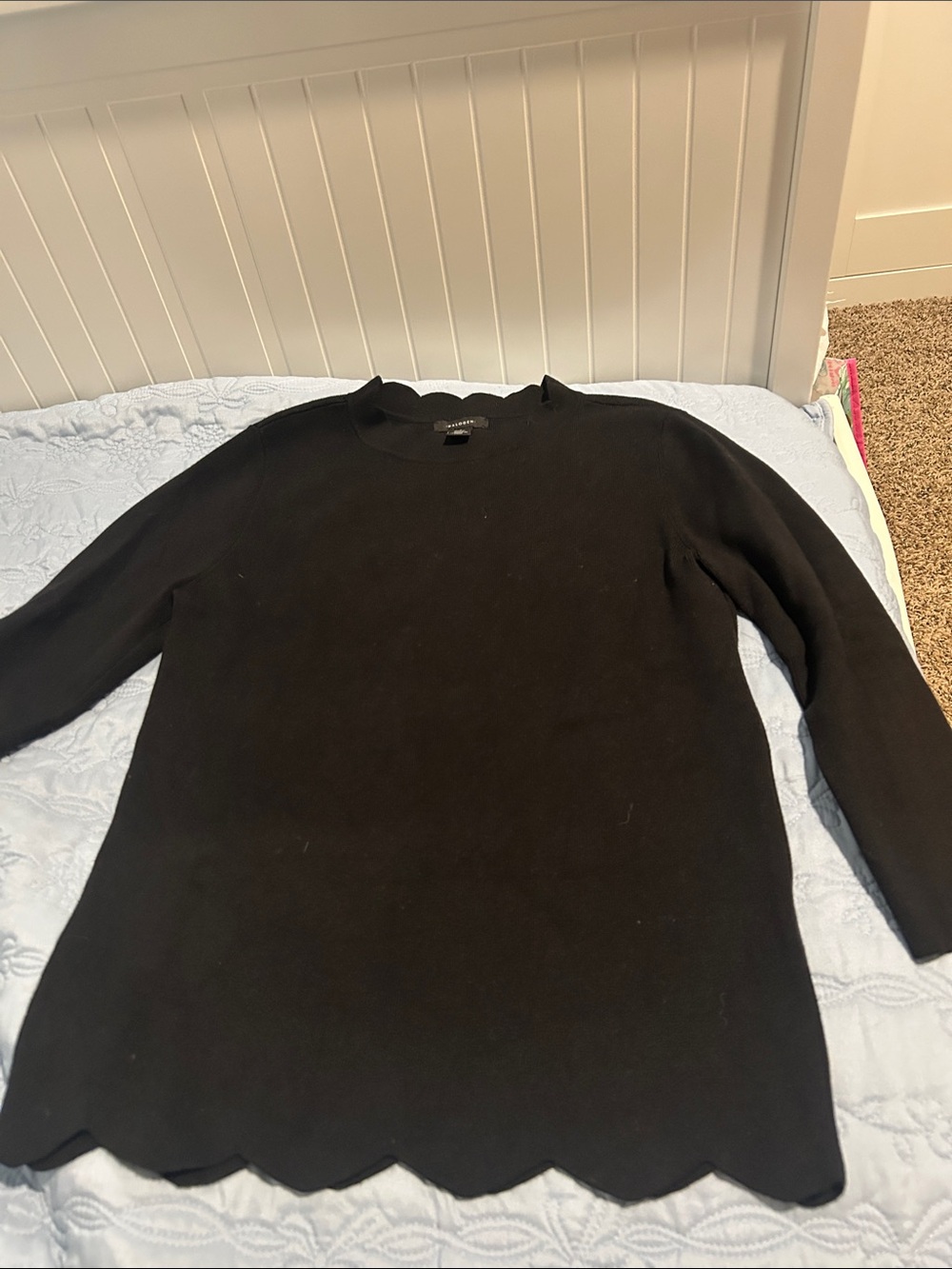 Halogen Black Scalloped Hem Sweater